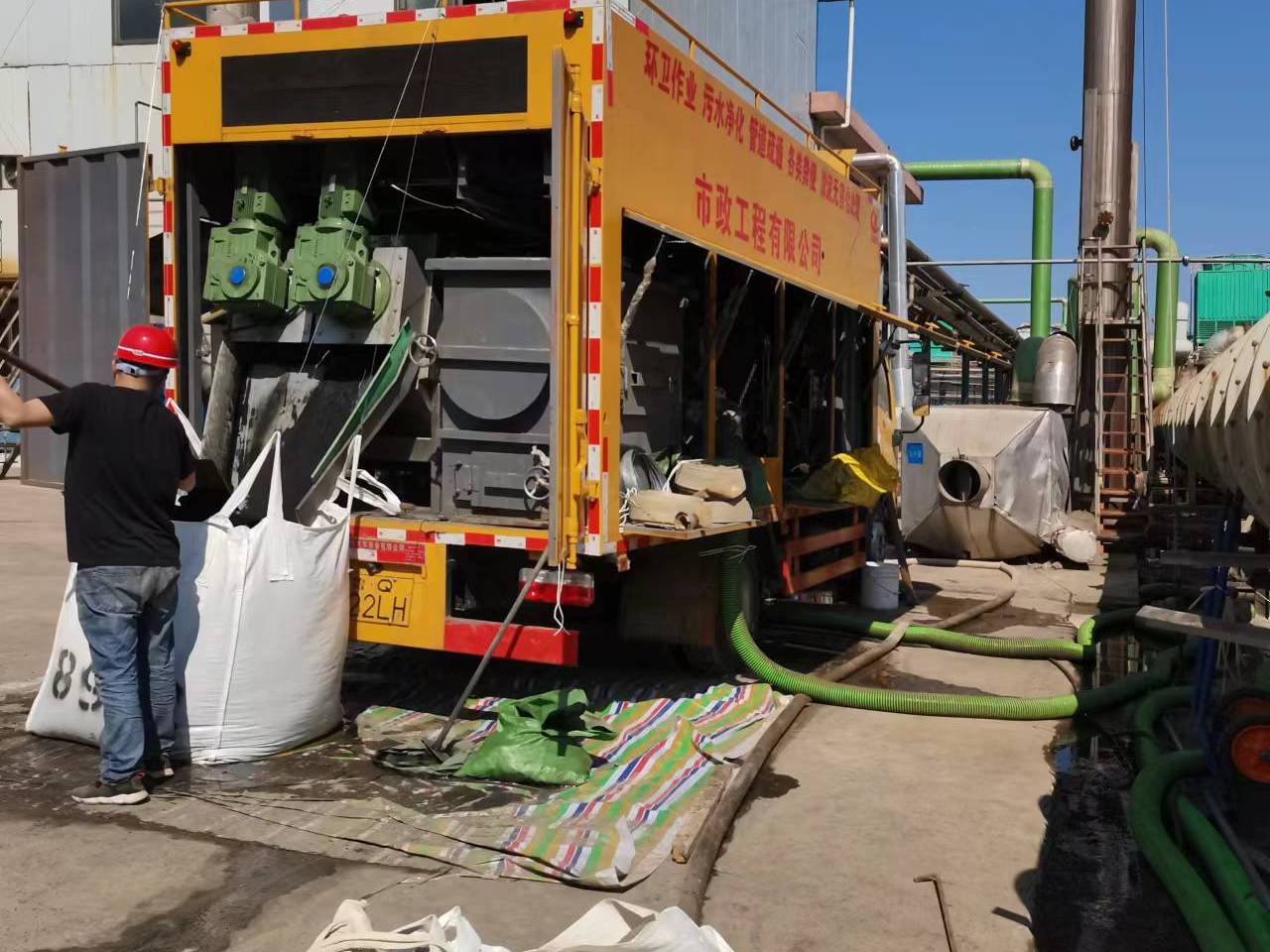 惠东淤泥压干处理